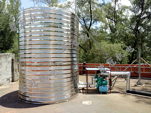 飛沙灘景區空氣能熱水工程 JBRNZL-10SR直熱式空氣能熱水器+10噸保溫水箱