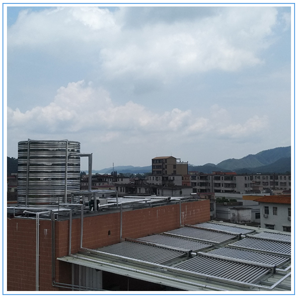 太陽能熱水器