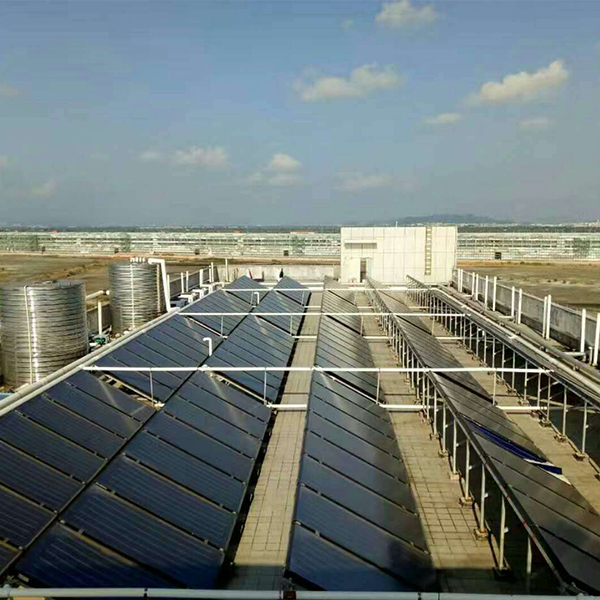 太陽能熱水器