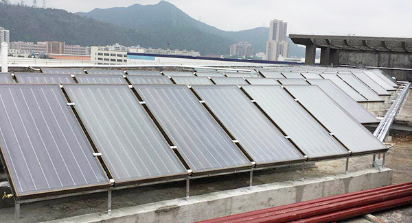 太陽能熱水器