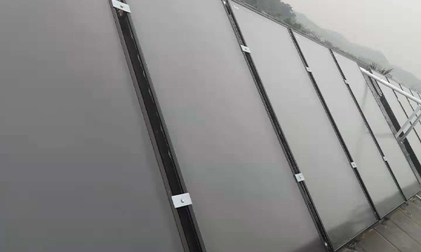 太陽能熱水器