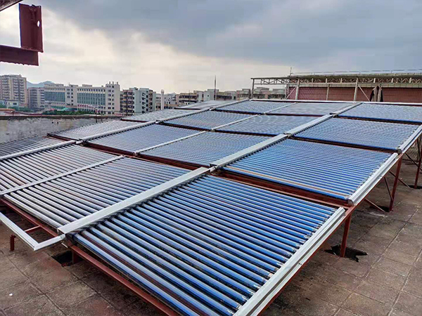 太陽能熱水器